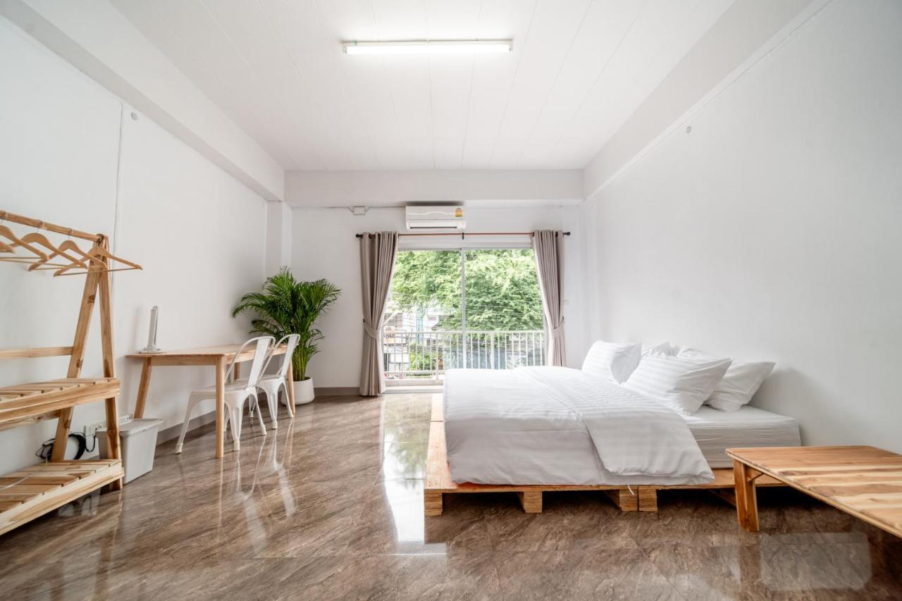 Socialer Coliving & Coworking Space Чиангмай Екстериор снимка