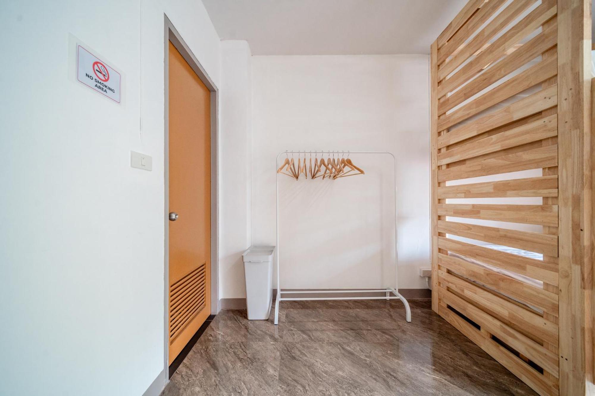 Socialer Coliving & Coworking Space Чиангмай Екстериор снимка